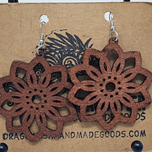 Load image into Gallery viewer, Wooden Flower Earrings