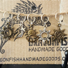 Load image into Gallery viewer, Weather: Sun, Stars, Clouds Stitch Markers - set of 5 - silver &amp; gold
