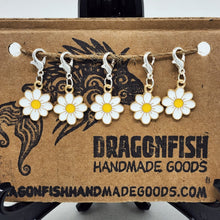 Load image into Gallery viewer, Daisy Sunflower Stitch Markers - set of 5
