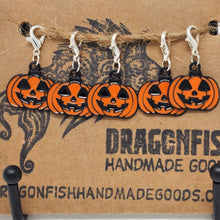 Load image into Gallery viewer, Enamel Jack O&#39;Lantern Pumpkin Stitch Markers - set of 5
